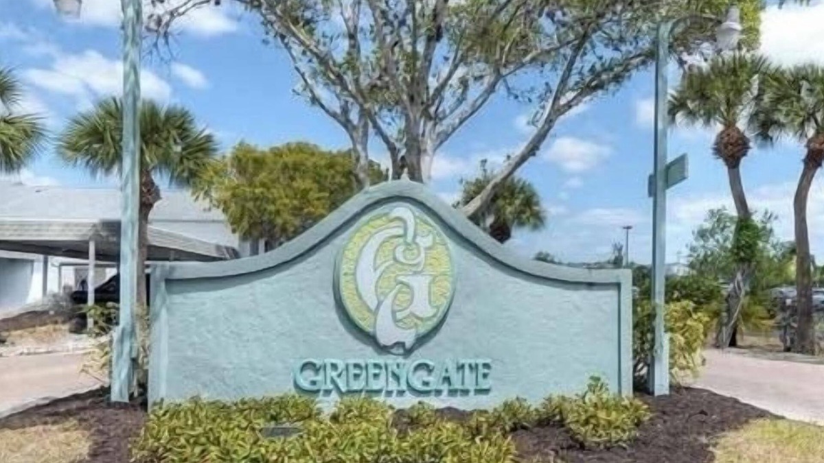 Cypress Lake Condo | FORT MYERS GETAWAY! 2-bedroom condo with WiFi, AC