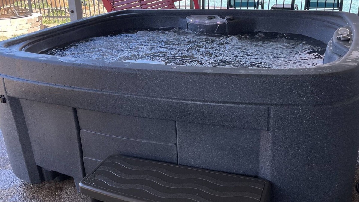 Summerfields House | Fort Worth* Pool* Hot Tub*King Bed*Arcade