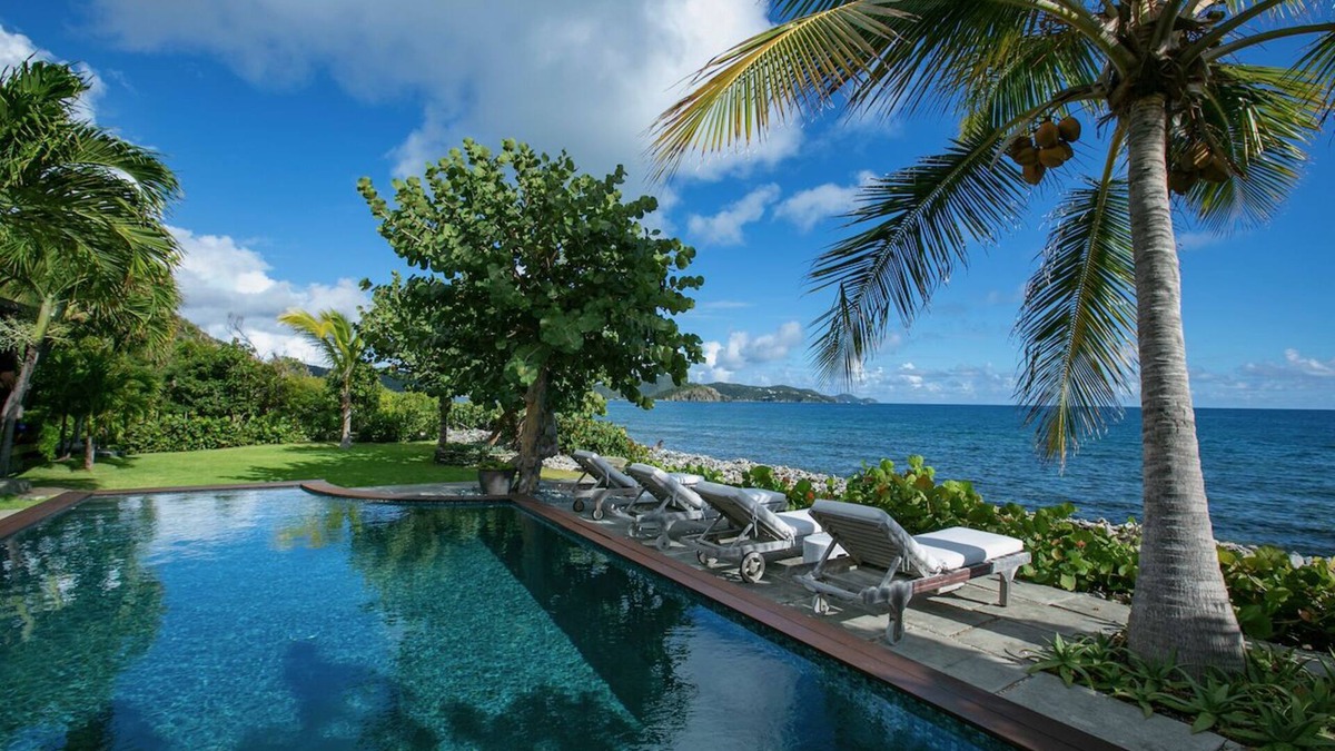 Estate Fortsberg Villa | Forts Cove ~ Private beachfront villa with pool