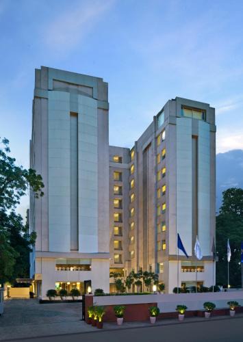 Ellis Bridge Hotel | Fortune Park, Ahmedabad - Member ITC Hotels' Group
