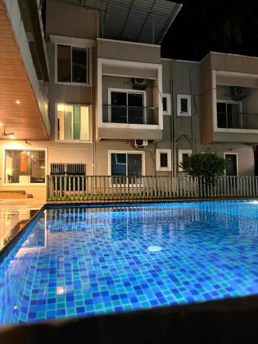 Nagaon Hotel | Fortune Resort by Cayana Stays