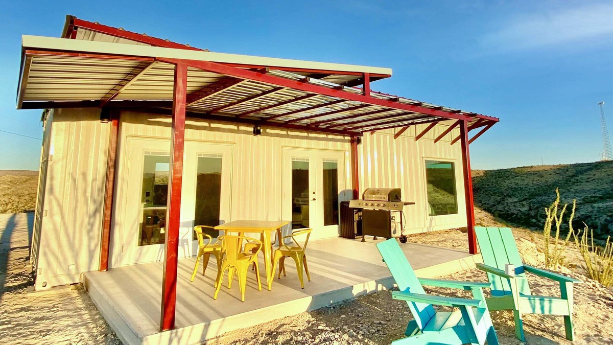 Terlingua House | Fossil Knob Ridge -Buena Suerte: Ultra Modern