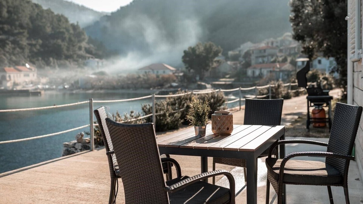 Babina House | Four Bedroom House with terrace