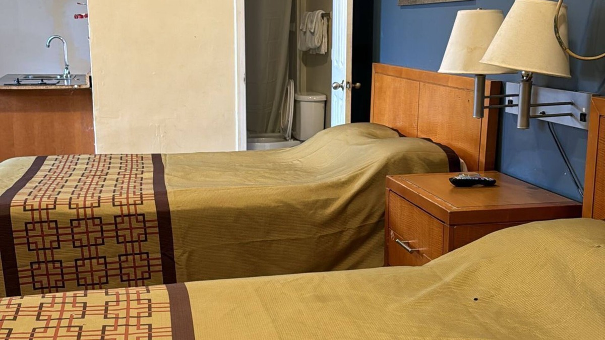Conway Hotel | Four Oaks