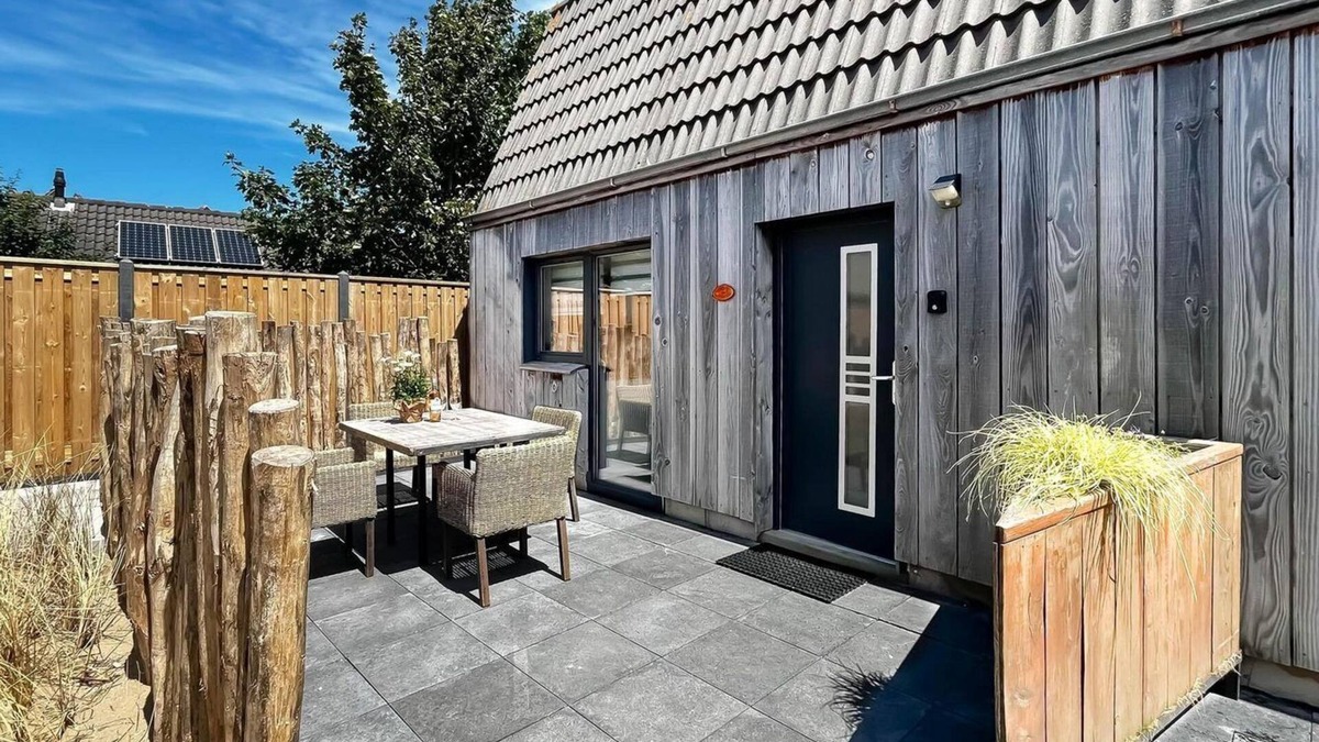 Camperduin House | Four-person holiday home with a beautiful location near the beach and dunes