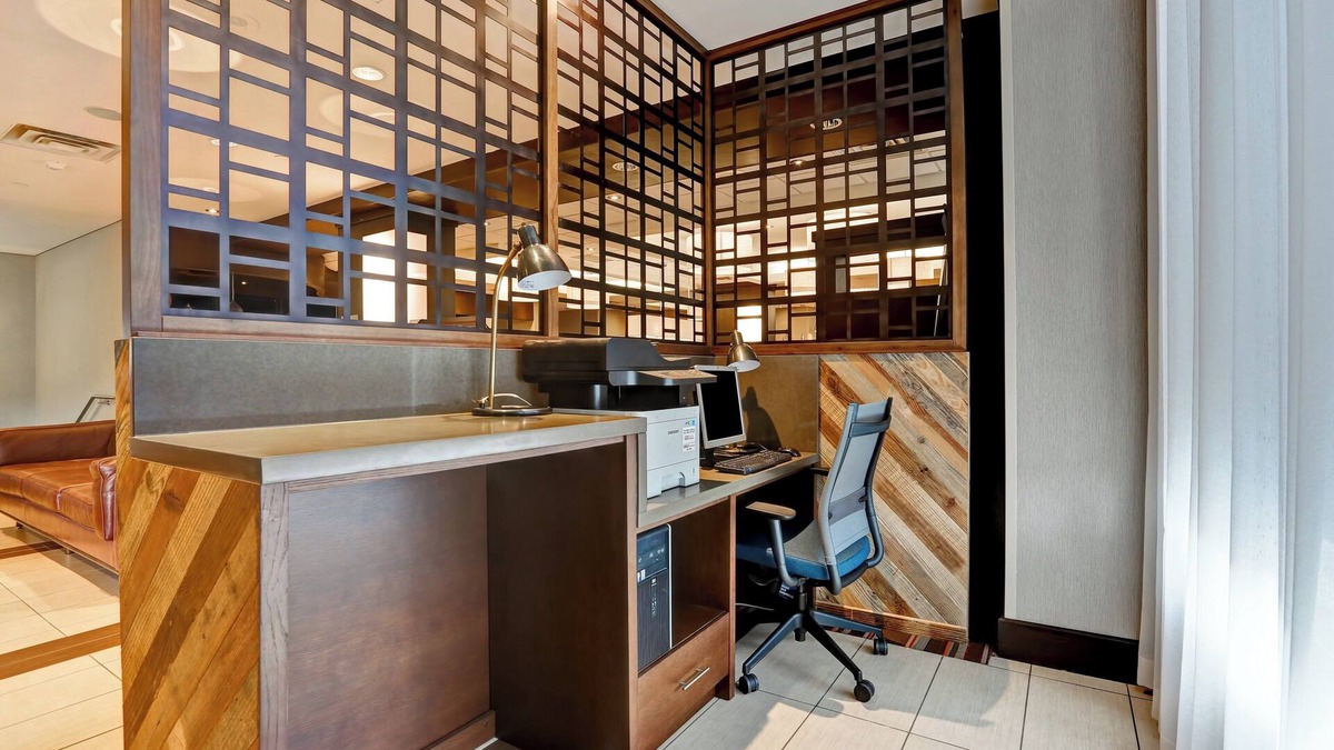 Northeast Mississauga Hotel | Four Points by Sheraton Toronto Mississauga