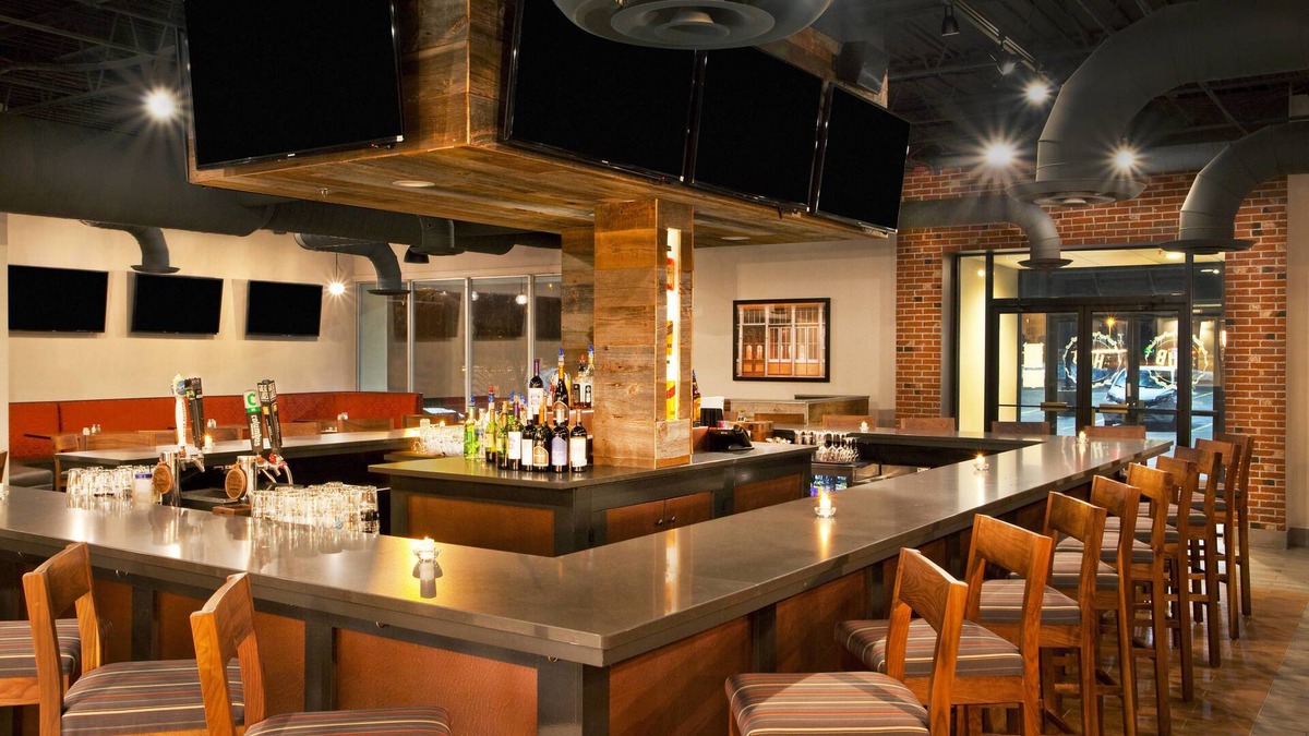 Cleveland Hotel | Four Points By Sheraton Cleveland Airport