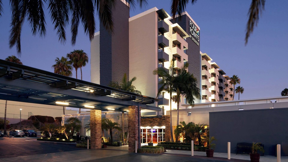 Fox Hills Hotel | Four Points by Sheraton Los Angeles Westside