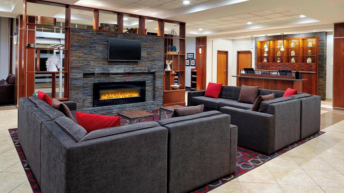 Moncton Hotel | Four Points by Sheraton Moncton