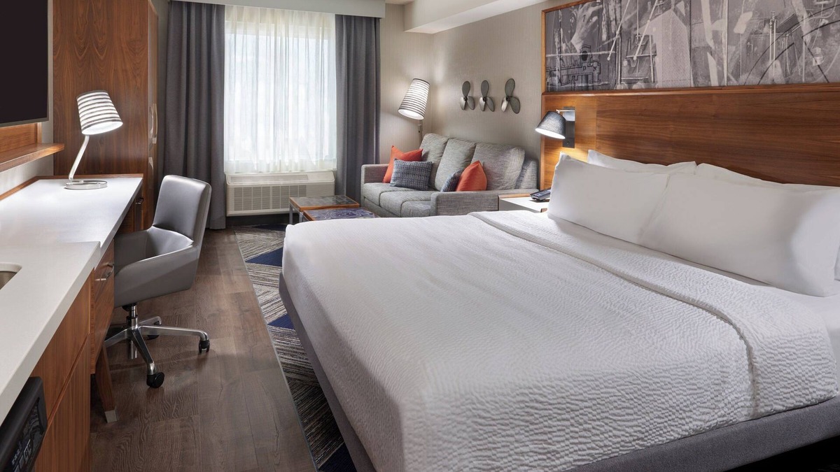 Vaughan Hotel | Four Points by Sheraton Vaughan