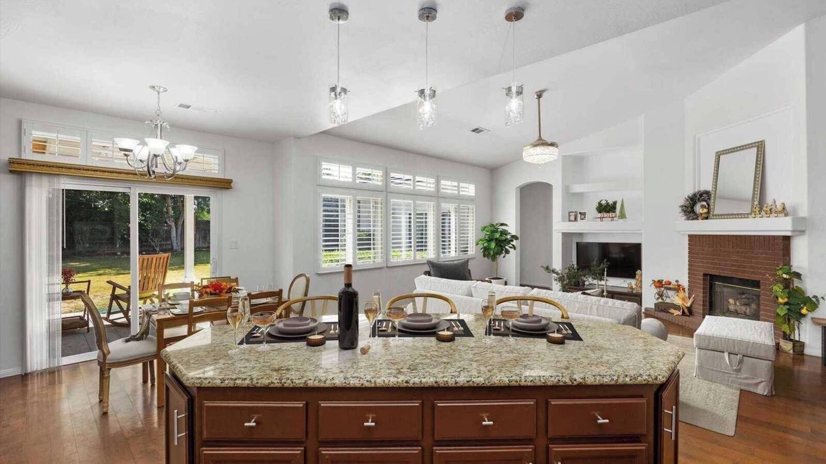 Greenacres House | Four Seasons Retreat on Windsor Park Dr #41844