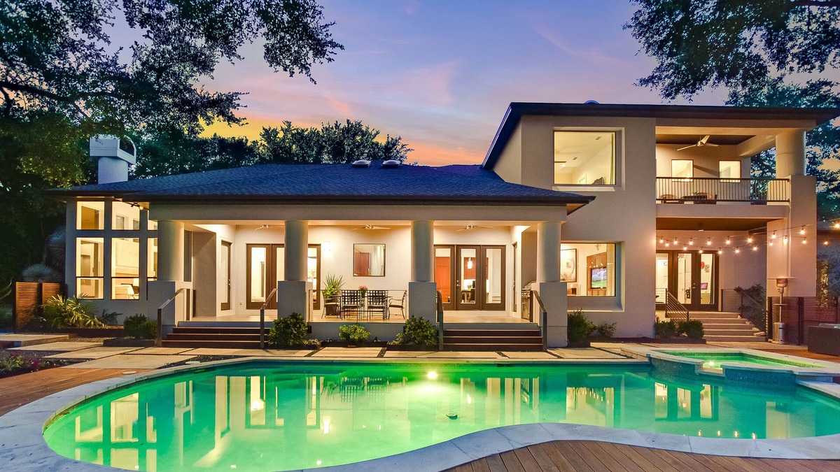 Austin House | Fourth Night Free* I Large Groups/Events | Pool&Spa | View