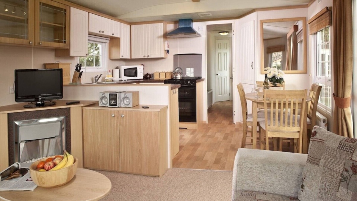 Woodmansey Cottage | Fox Cottage Sleeps 4 (2 Bedrooms),