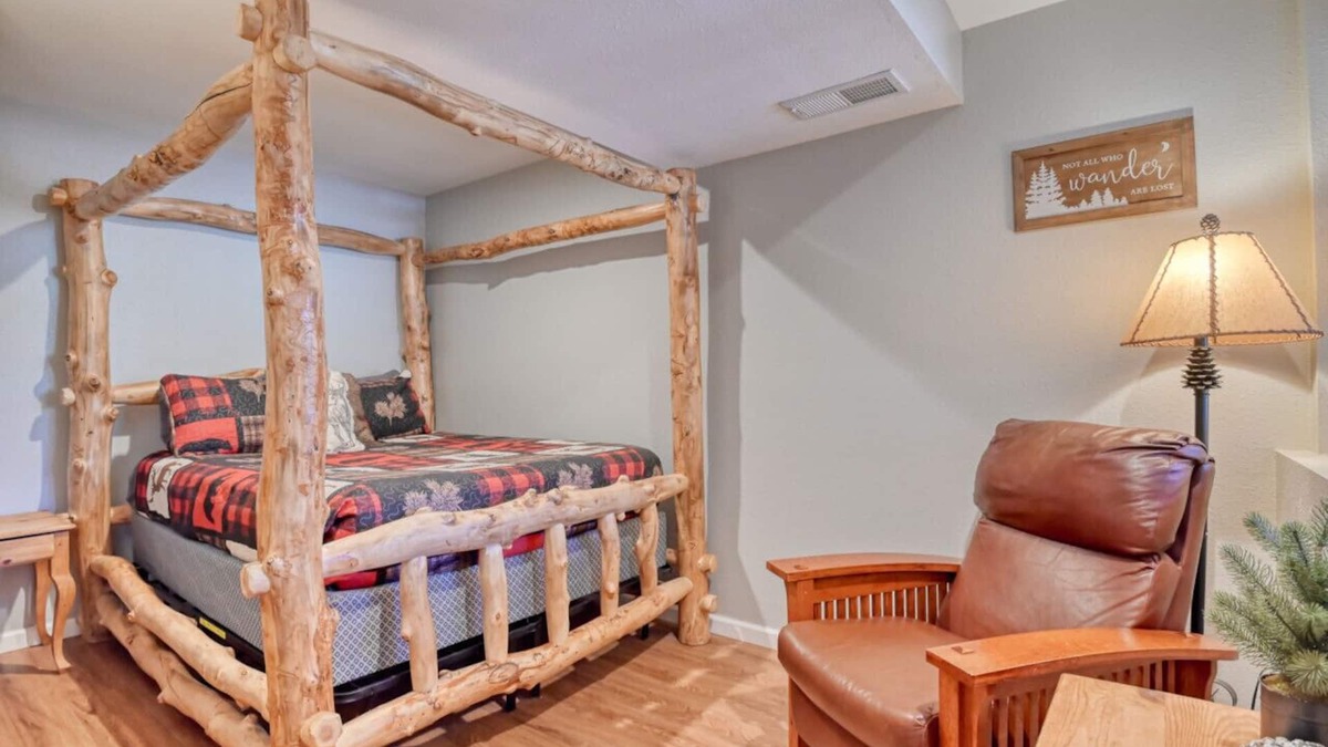 Green Mountain Falls Apartment | Fox Den Cozy Mountain Apt In GMF