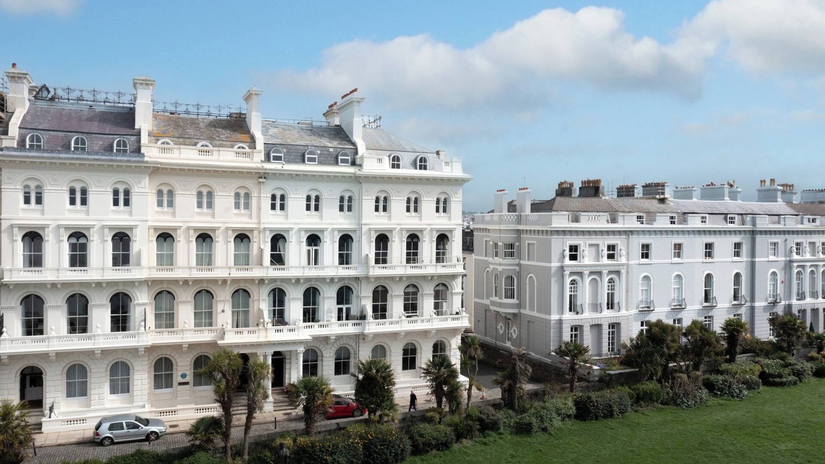 Plymouth Hotel | Fox on the Hoe