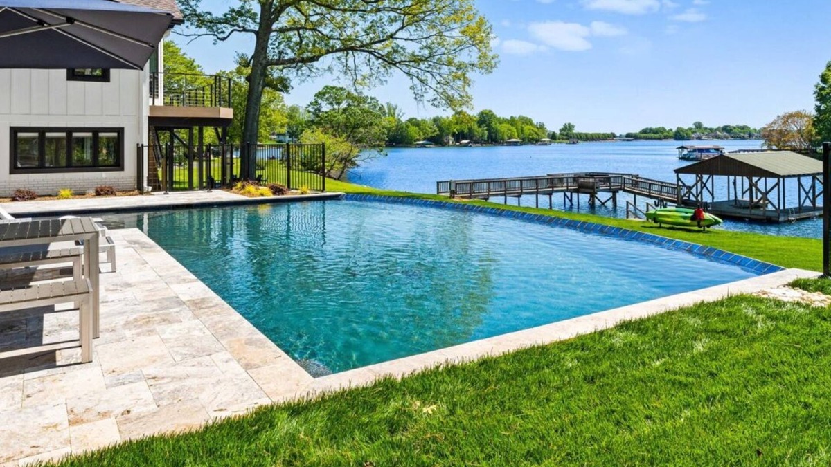 Denver House | Fox Run w/Heated Pool & Optional Boat Rental