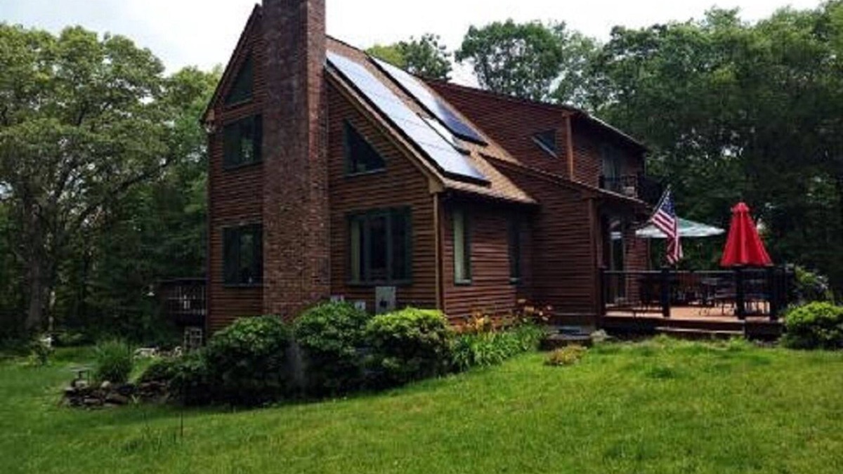 Glasgo House | Foxwoods, Historic Mystic, Misquamicut Beach, Block Island! AMAZING LOCATION!
