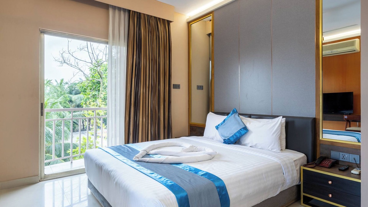 Chittagong Hotel | Foy's Lake Resort