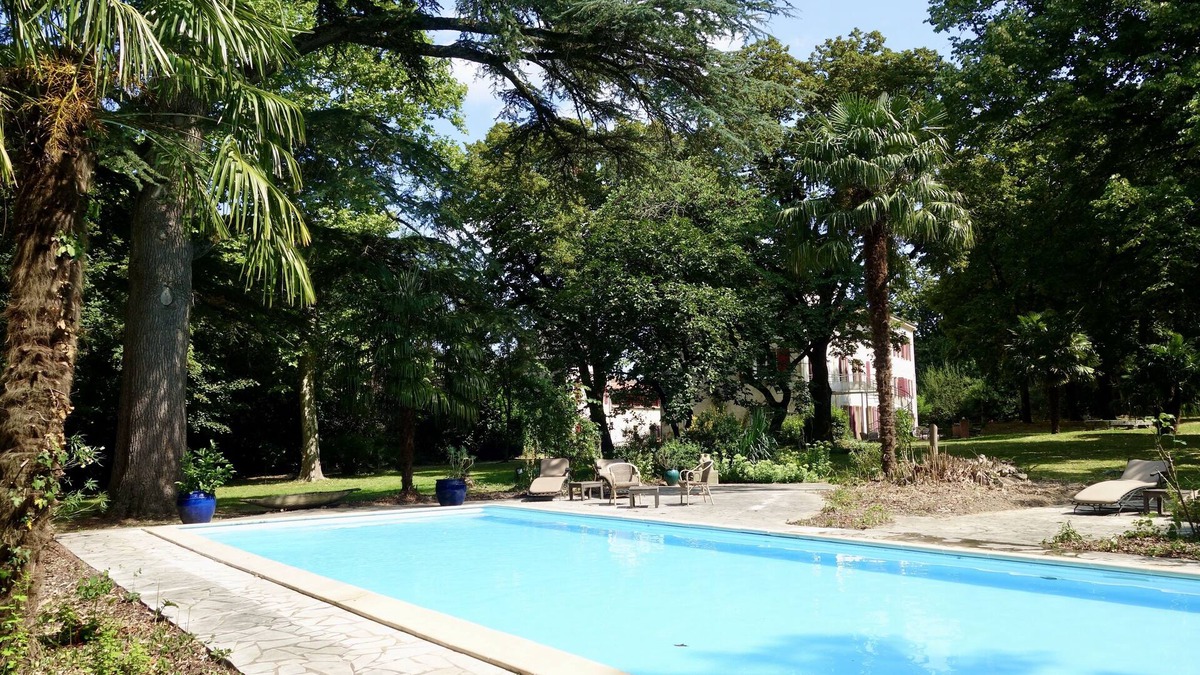 Saint-Affrique-les-Montagnes Bed & Breakfast | B&B Domaine de Rasigous