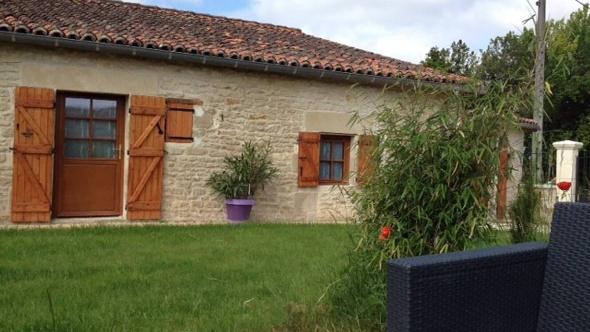Saint-Georges-les-Baillargeaux House | Mini charming houses 4 pers 4 min Futuroscope