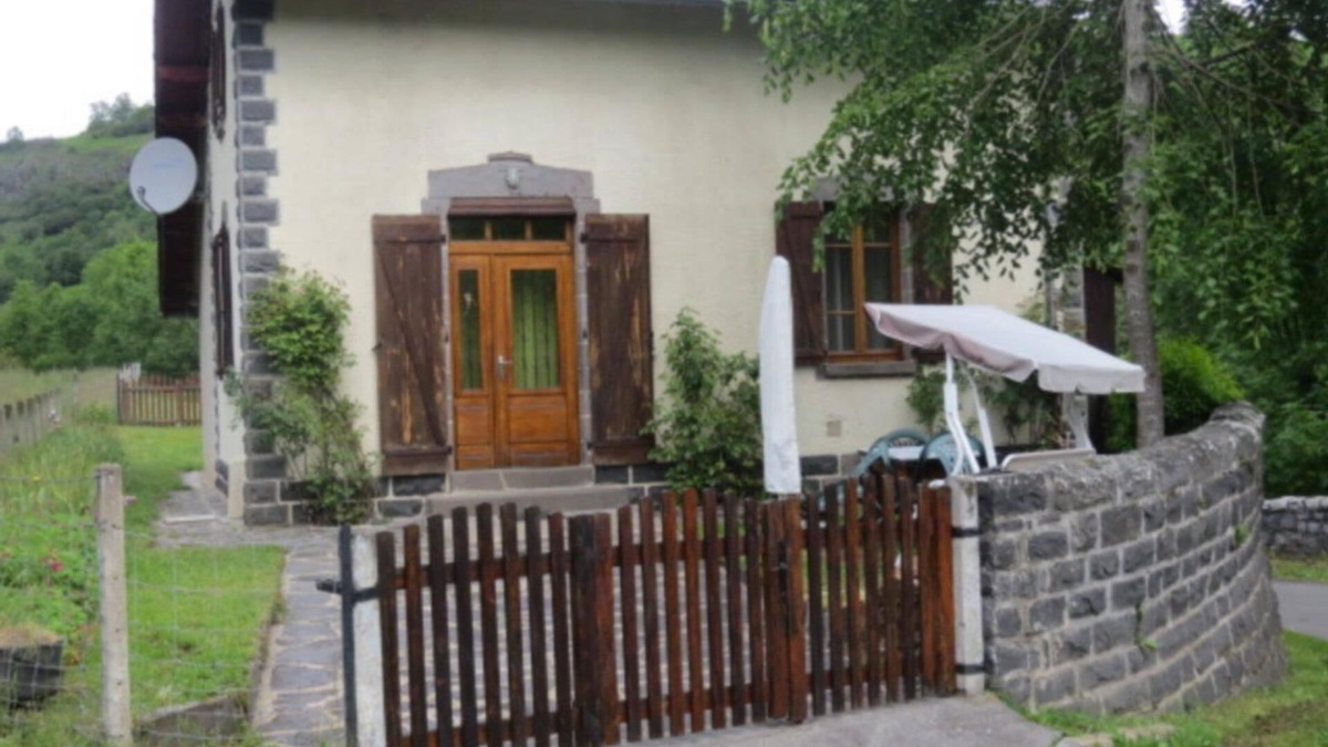 Sainte-Anastasie House | Vacation on the Allanche