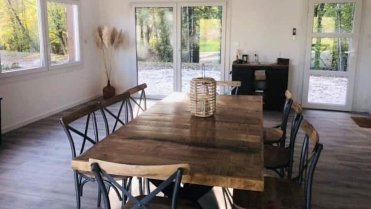 Scey-sur-Saone-et-Saint-Albin House | Gîte on the farm on the banks of the Saône