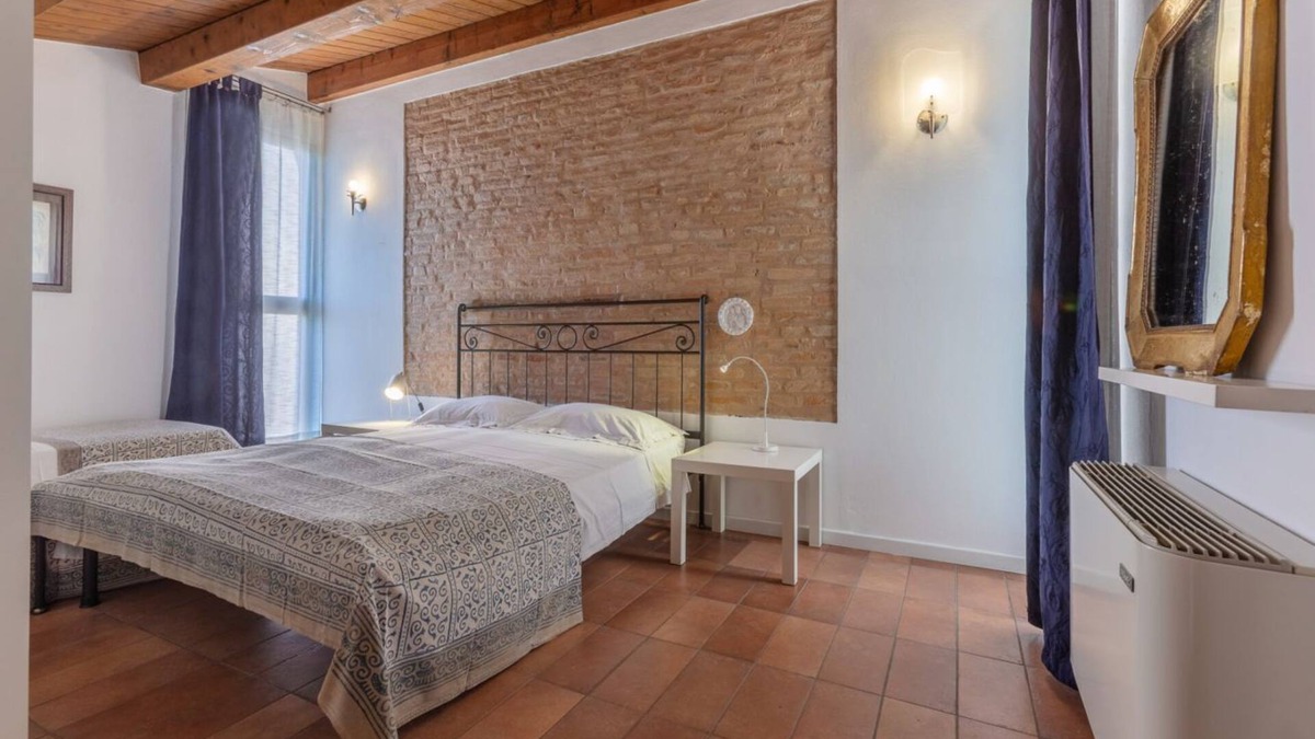 Pontelagoscuro Apartment | Francolino Duplex Charming La Farnia Villa in the green x5