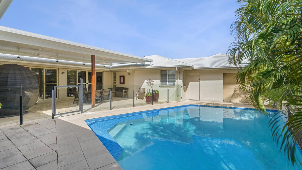 North Creek House | Frangipani Hideaway - Generous Family With Pool
