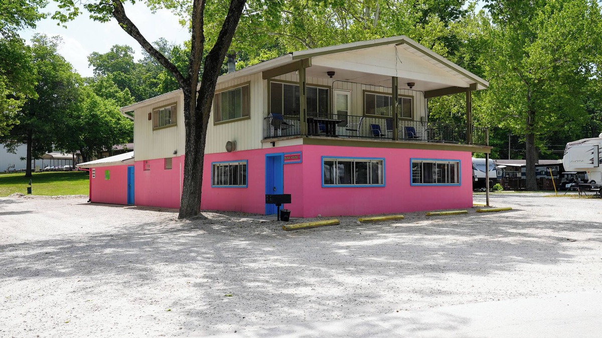 Sunrise Beach Apartment | Franky and Louie's Bunkhouse 1