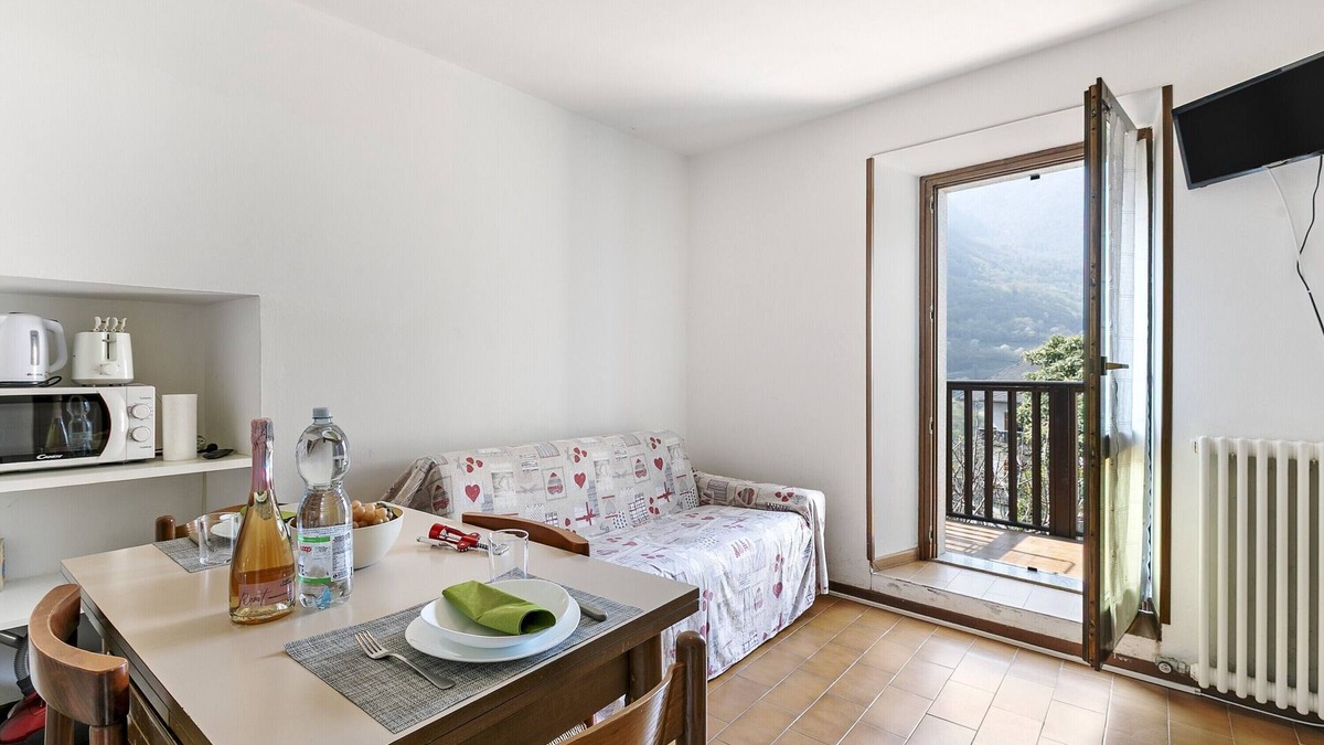 Tenno Apartment | Frapporta 3, Tenno, Italy