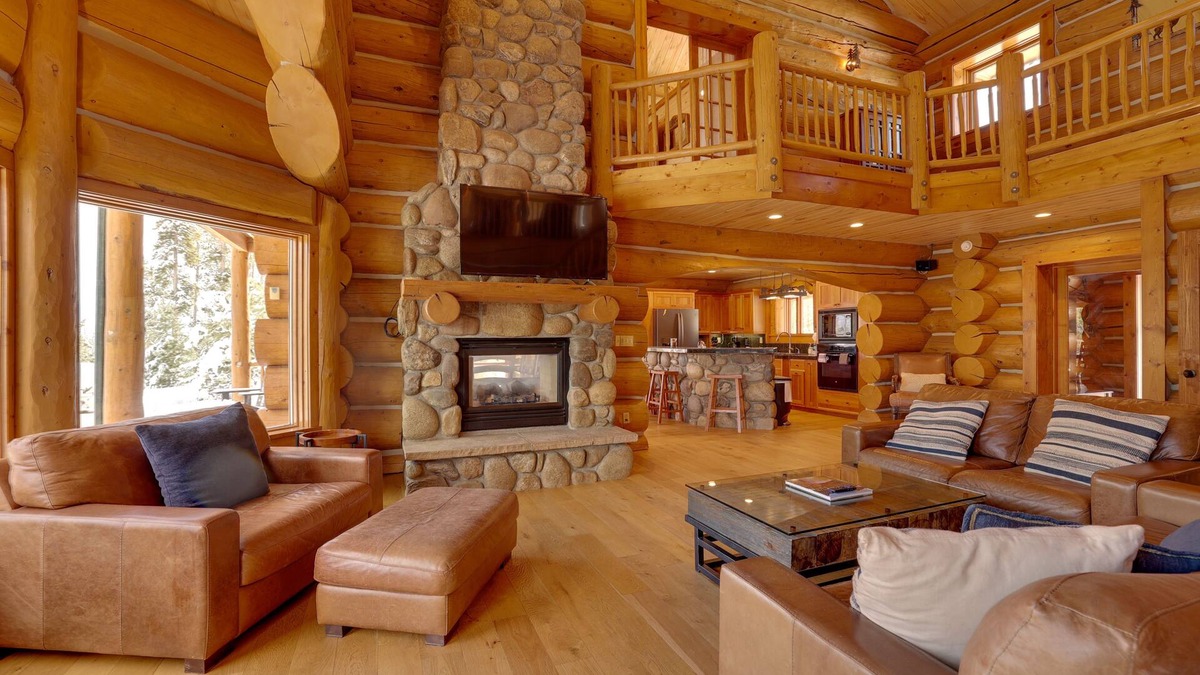 Granby House | Fraser Chalet w/Hot Tub & Mountain Views