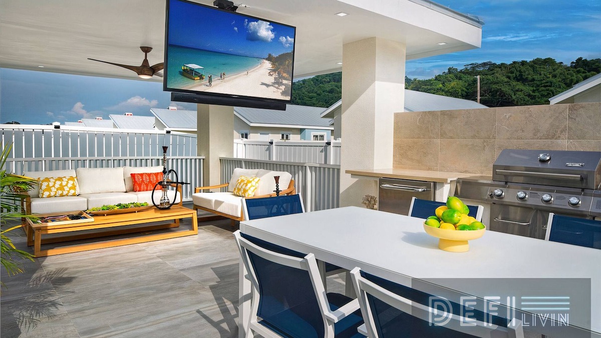 Lucea Villa | Free Airport Shuttle | Luxe Lucea Home | Pool