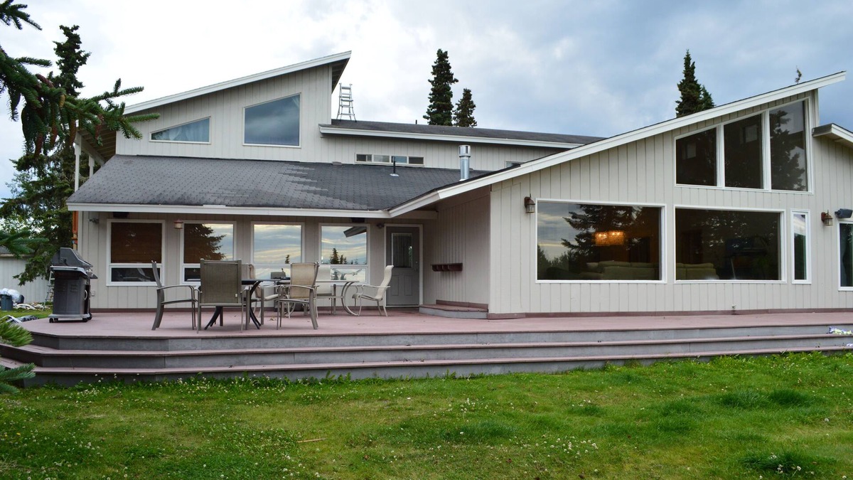 Kenai House | Free Alaskan treats and breakfast items in equipped kitchenette with DW/MW/F