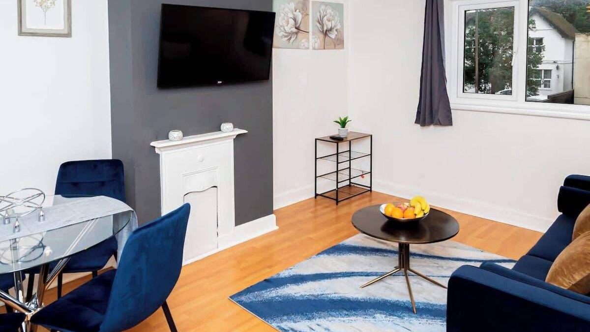 Oxford Apartment | Free Parking 1 Bedroom Flat | Sleeps 4 @ Abingdon