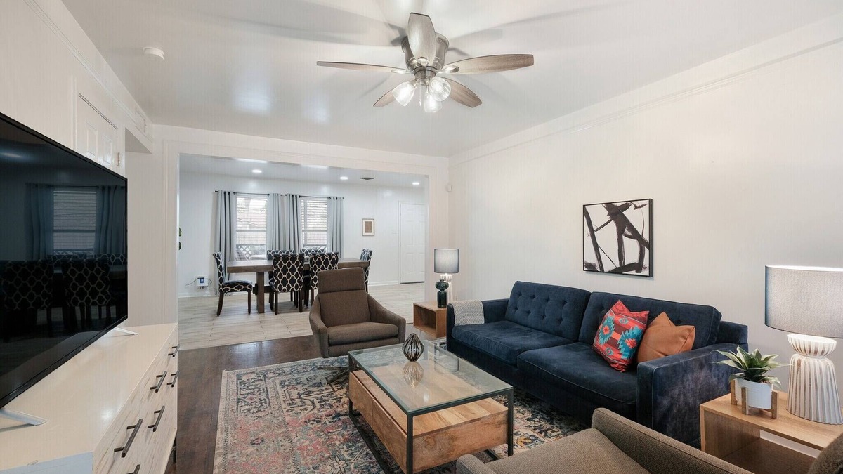 Shearer Hills - Ridgeview House | Free Parking Fast with Wi-fi and Smart TV