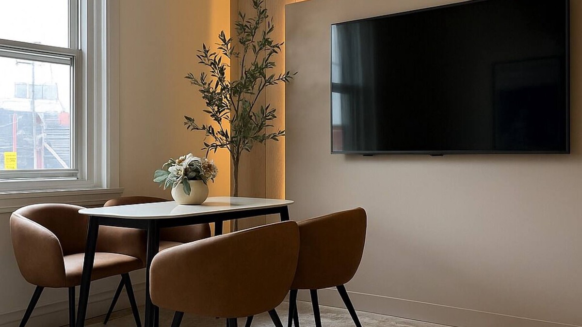 East Allegheny Apartment | Free Parking KING BED Right Where You Want to Be