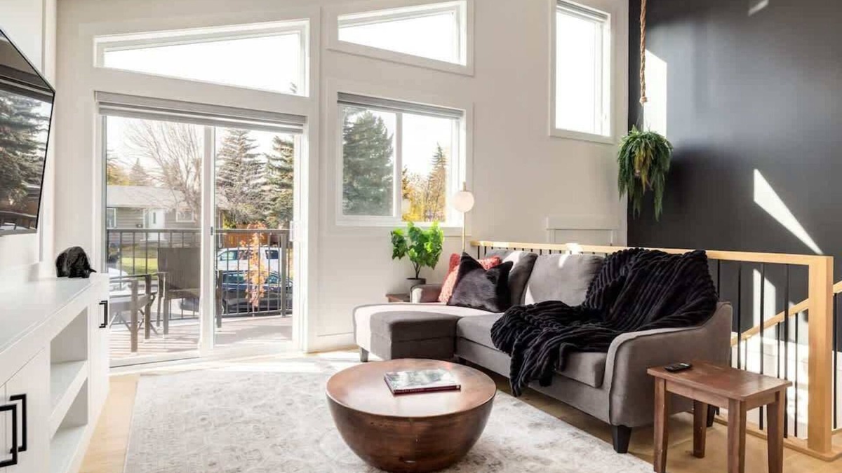 Rosscarrock House | Free Parking, Perfect Family Home w/King Bed