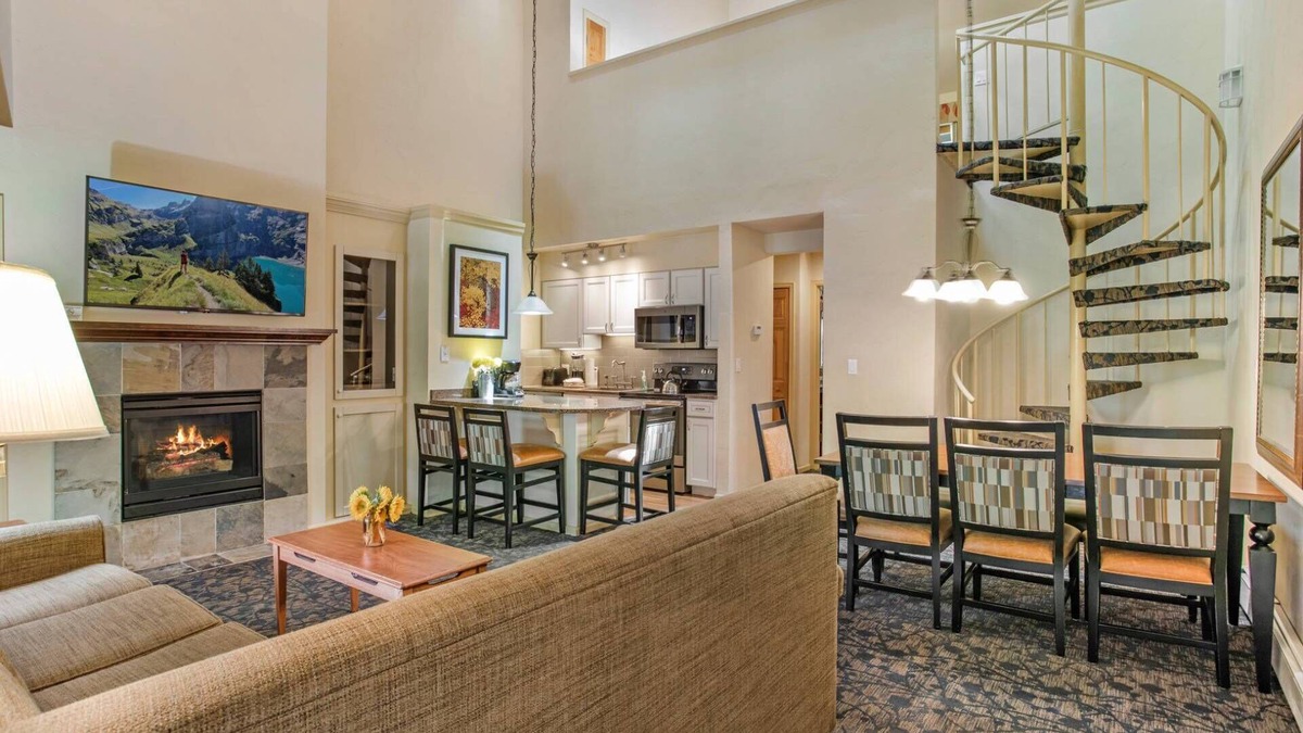 Highland Meadows Condo | Free Parking & Shuttle to Lionshead/Vail Village, Hot Tubs; Aspen #1305