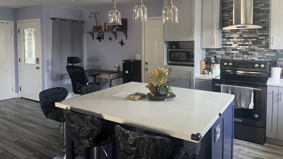 North Valley House | free parking
