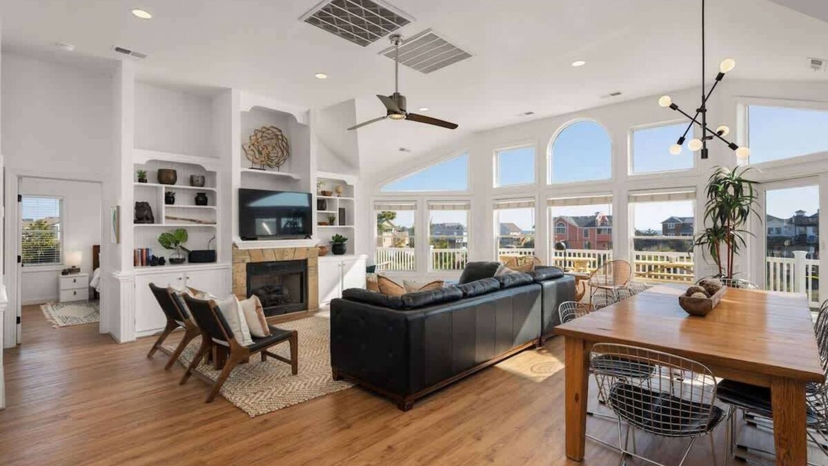 Whalehead Beach House | FREE Pool Heat, Ocean Views & 4-Min Walk to the Beach