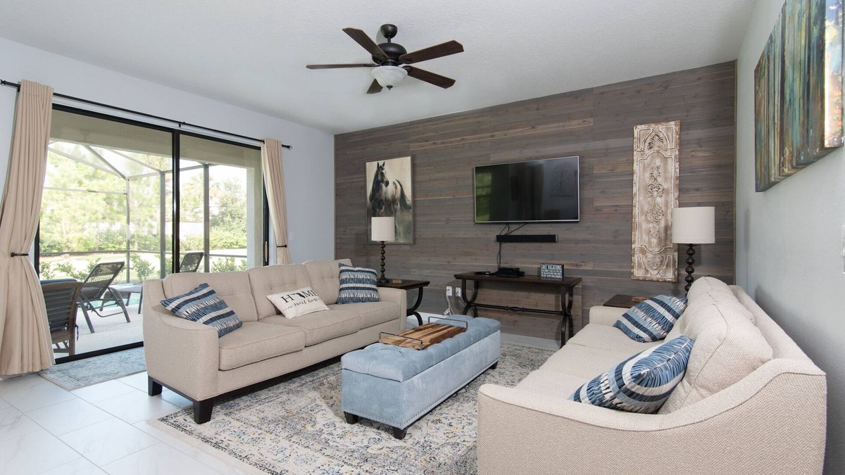Loughman House | Free pool & spa heat, free grill, Theater Room, Kids Play Rooms, Pool Home