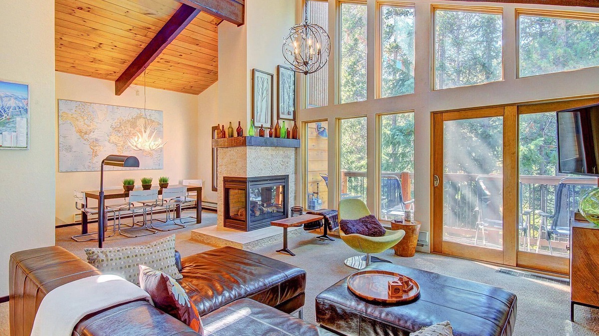 Peak 9 Condo | Free SkyCard Act - Top-Floor, Pool/Hot Tubs - Tannenbaum By The River