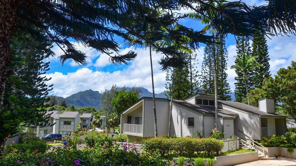 Princeville Cottage | Free-Standing Cottages On North Shore Kauai! ~ 5 Minute Drive to Hanalei Bay ~