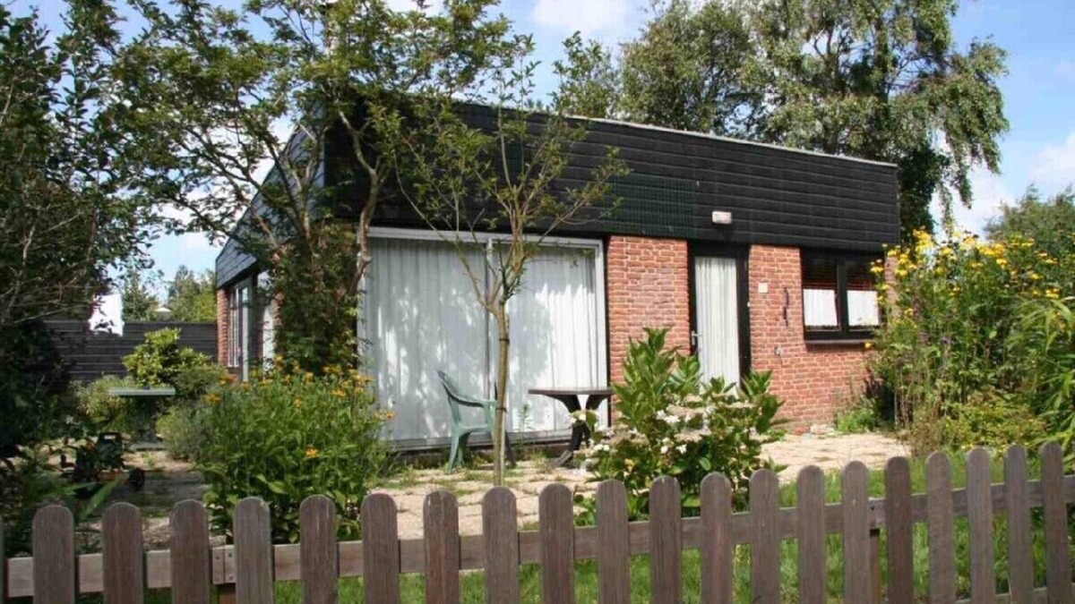 Noordwijkerhout House | Free standing holiday house in green and sunny location