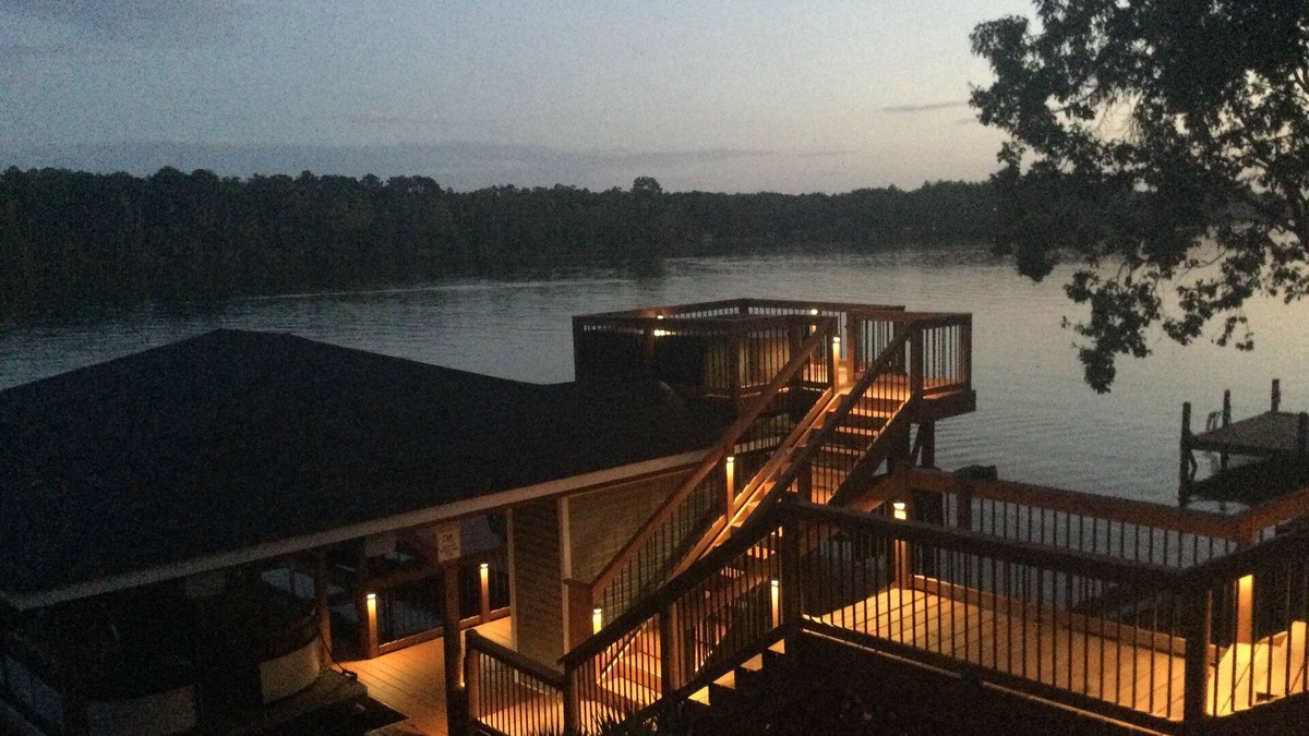 Albemarle House | FREE USE OF OUR 2022 23’ TRITOON EVERY RENTAL DAY