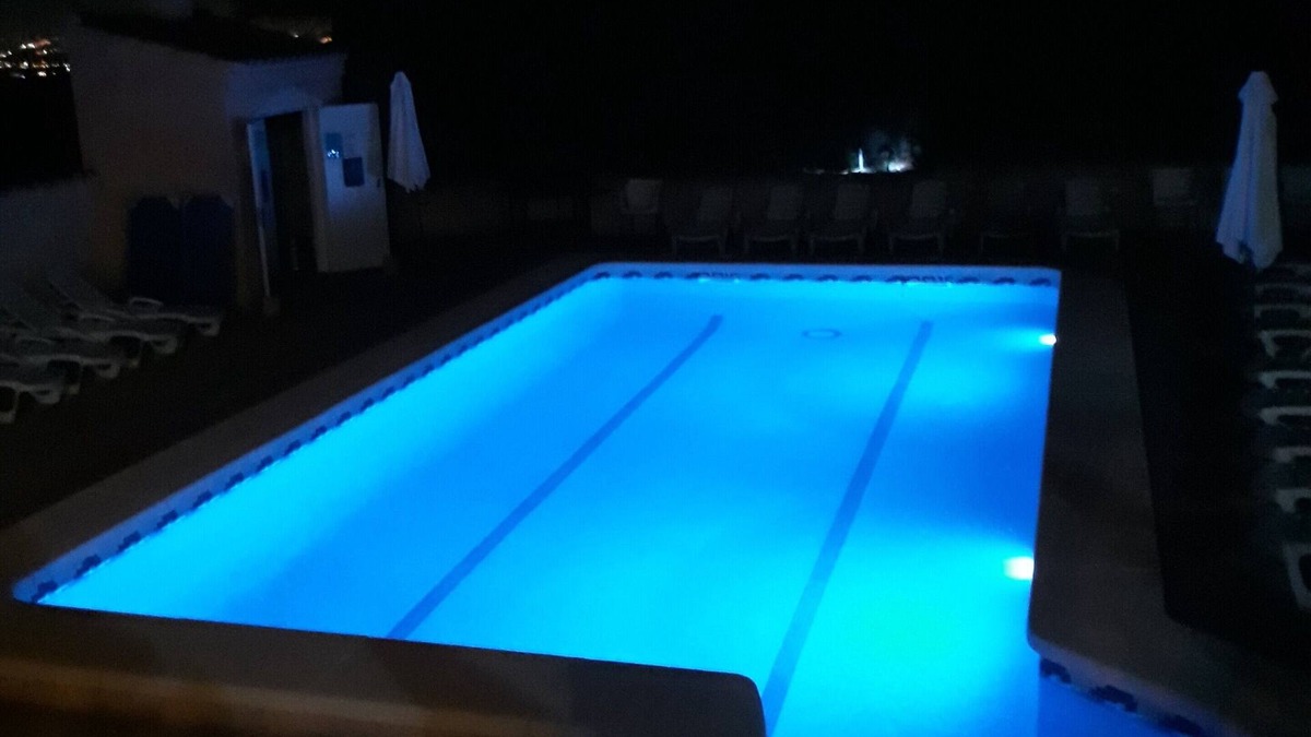 Coveta Fuma Villa | FREE WIFI, BEER TAP, POOL TABLE, A/C, PLAY AREA AND MUCH MORE!