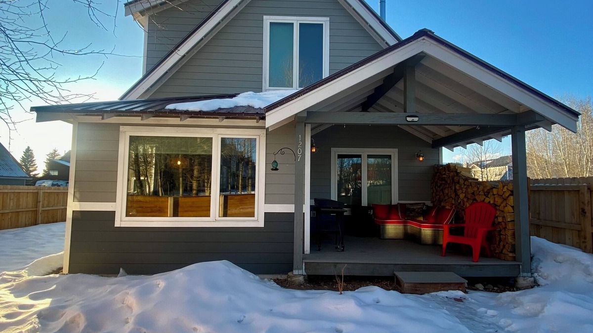 Gunnison House | Freestone Living. Charming Three bedroom house