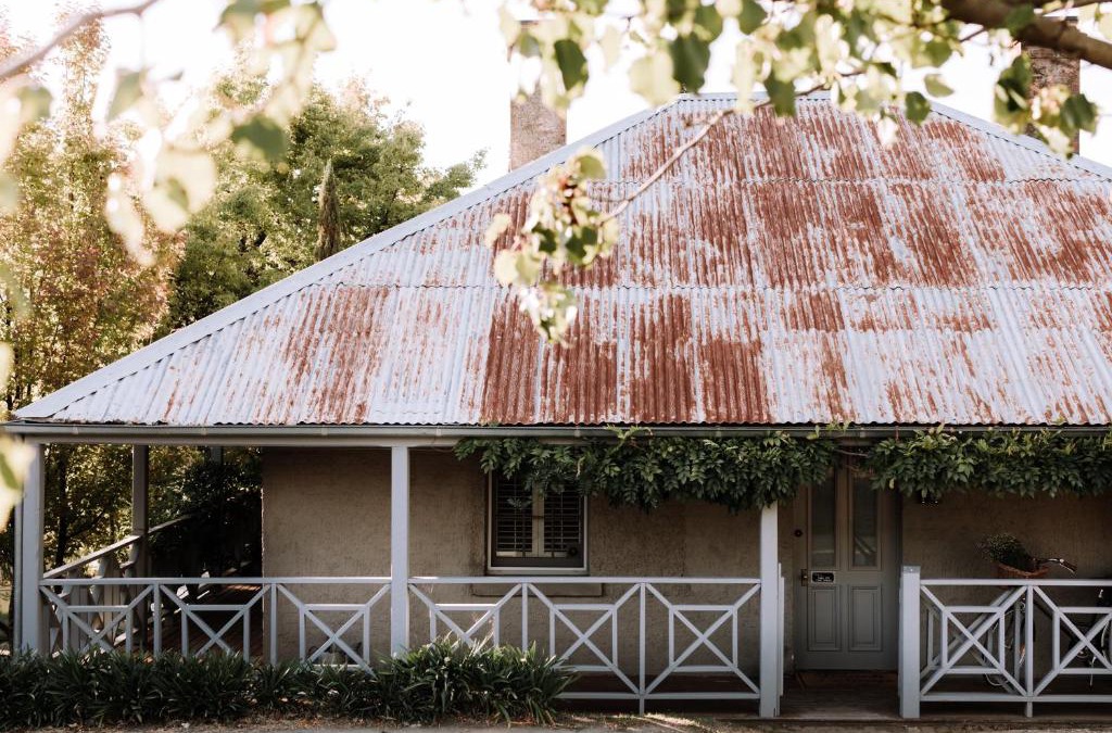 Beechworth Villa | French Cottage Beechworth with stunning Alfresco Garden
