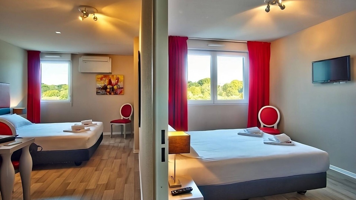 Mouguerre Hotel | French Getaway! Pets Allowed, Parking! Near Parc de Caradoc & Square Lafayette!