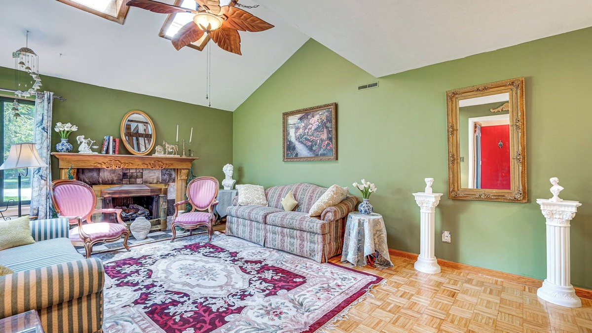 Malta House | French-Inspired Townhome 9 Mi to Saratoga Springs!